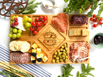 Personalized Charcuterie Board. Monogram Letter. Cheese Board. Wedding Gift. Ch142