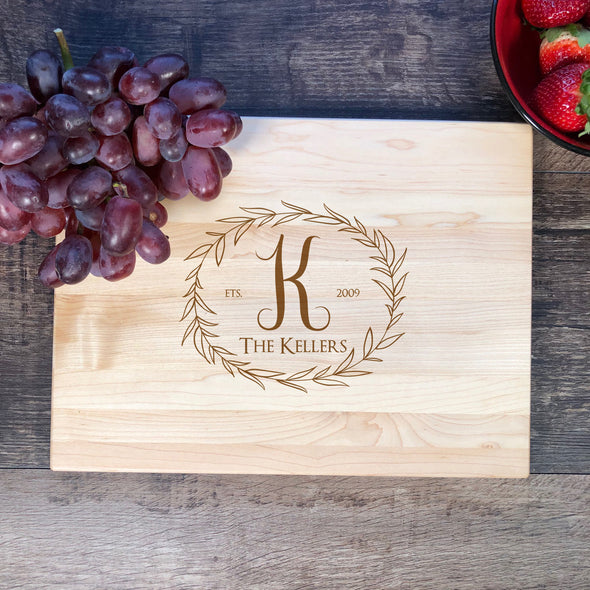 Family Name Custom Cutting Board. Personalized Housewarming Gift. M19