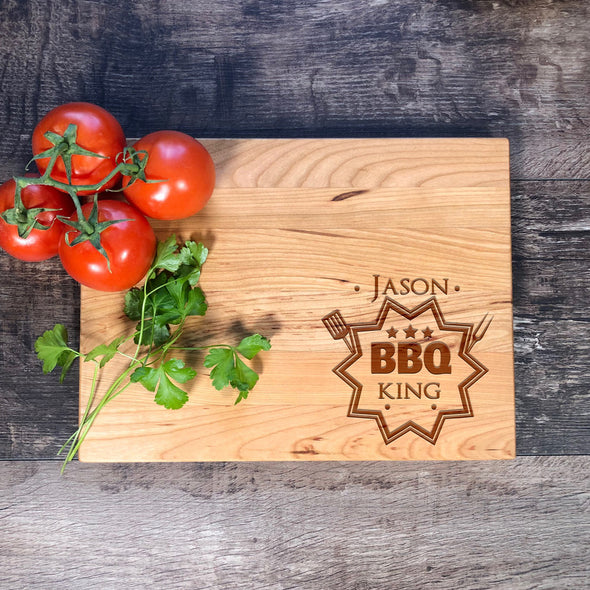 BBQ King. Engraved Cutting Board. Customizable Gifts. M39
