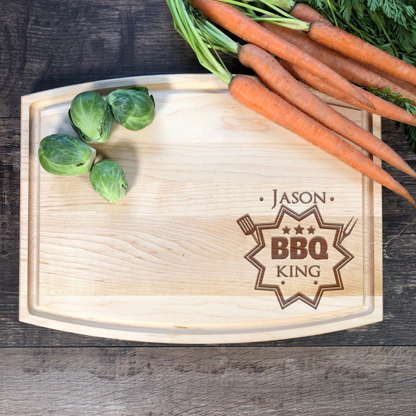 BBQ King. Engraved Cutting Board. Customizable Gifts. M39