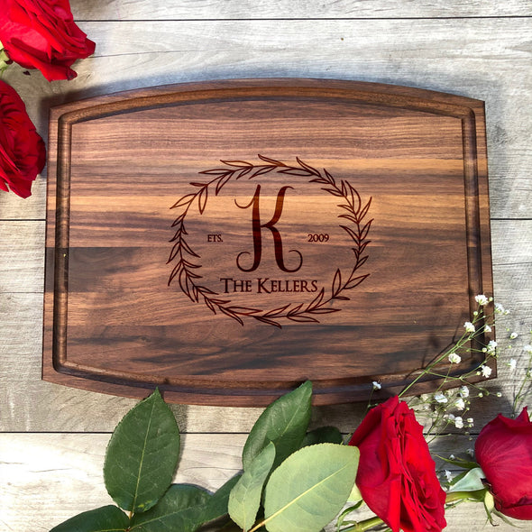 Family Name Custom Cutting Board. Personalized Housewarming Gift. M19