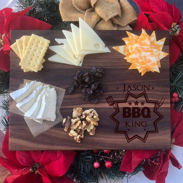 BBQ King. Engraved Cutting Board. Customizable Gifts. M39