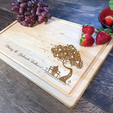 Custom Cutting Board. Couple In Love. M11